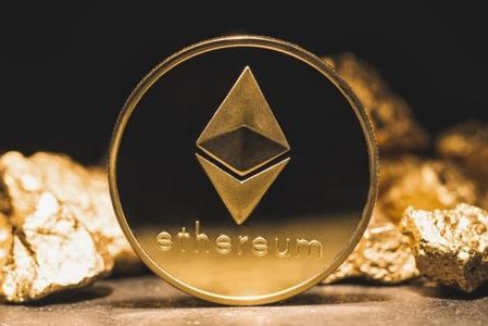 <a title='币圈平台' href='https://okk.meibanla.com/btc/okex.php' target='_blank' class='f_c'>币圈</a>以太坊迎来最关键升级时刻，将实现5个社区提案