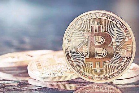 俄罗斯央行行长：购买比特币就像进入雷区，存在巨大亏损风险