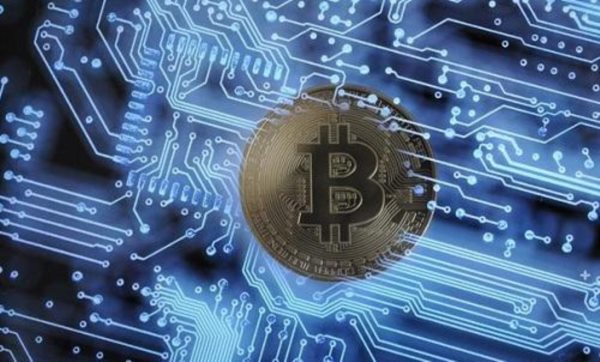 失守35000美金关口，为什么比特币这次没有表现出避险属性？