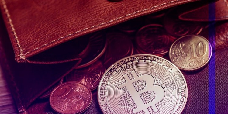 <a title='注册送加密货币' href='https://okk.meibanla.com/btc/okex.php' target='_blank' class='f_d'>加密货币</a>消失从革命到狂热