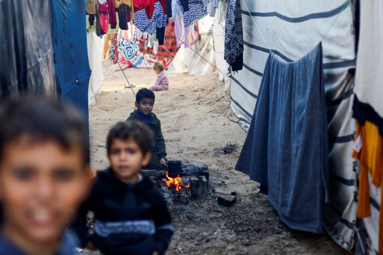 亲以色列众议员里奇托雷斯的办公室被血腥耶稣娃娃破坏