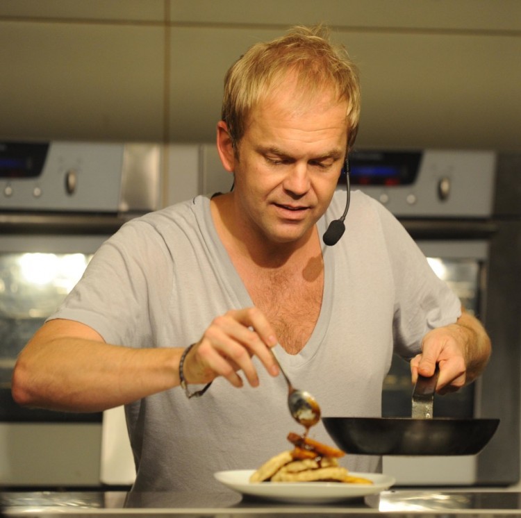 顶级厨师兼企业家比尔格兰杰去世享年54岁