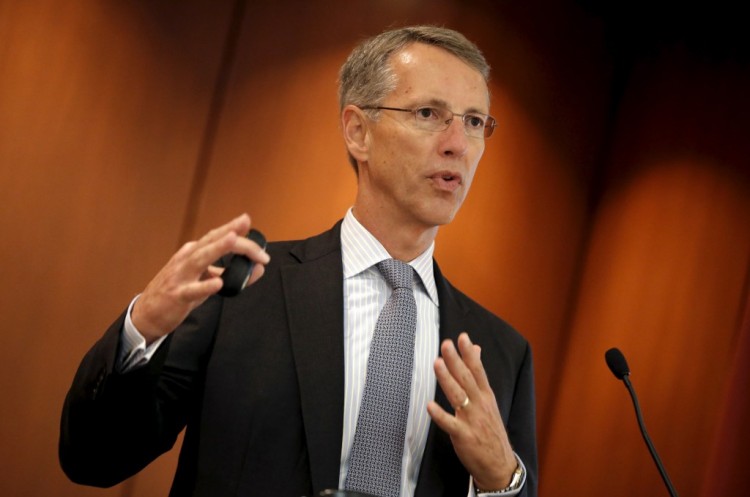 被罢免的宾夕法尼亚大学董事会主席表示捐助者不应该决定学校政策