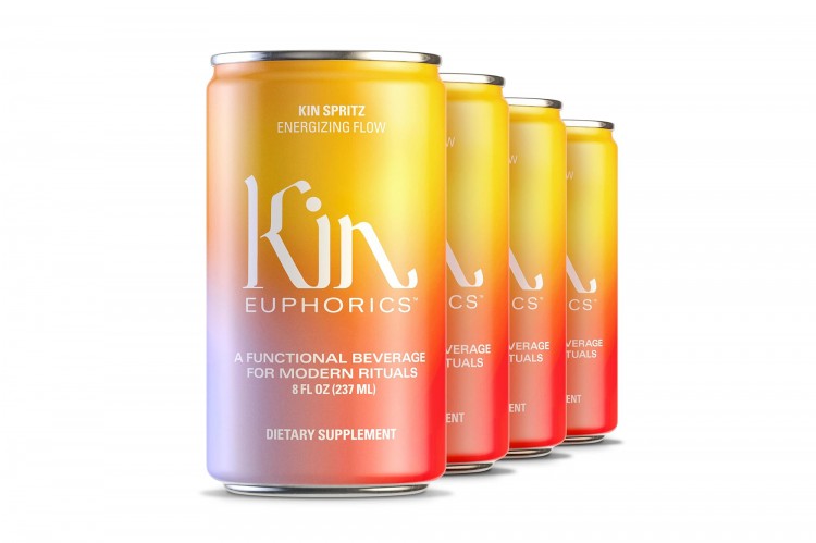 用这些名人认可的罐装无酒精鸡尾酒为干燥的一月干杯