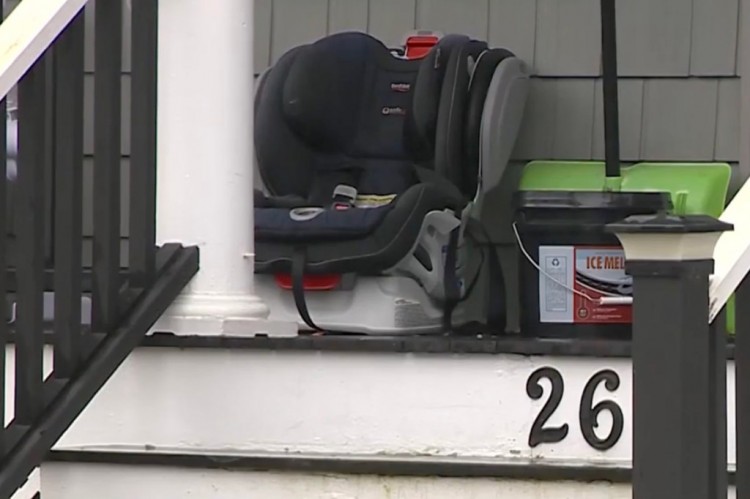 因强奸儿童而入狱的中尉家中发生紧急情况后幼儿死亡