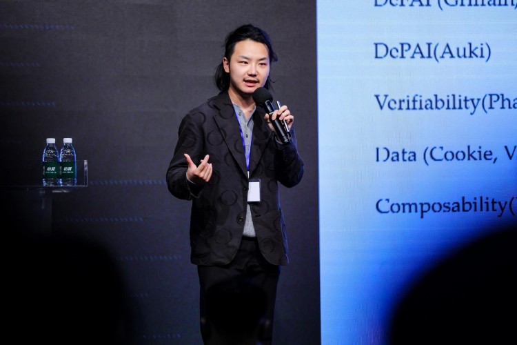 微信及百度接入DEEPSEEK新BAT的搜索战役正式打响